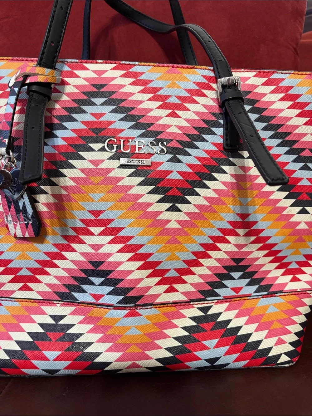 Guess bold tote
